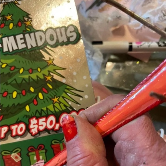 Scratch it Girl for loto - Picture 6 of 6